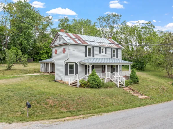 250 Old Hollow Rd, Buchanan, VA 24066