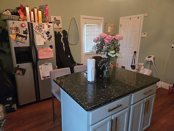 4th image of 76 Perrin St #2