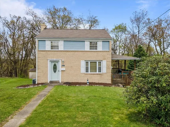 145 E Wedgewood Dr, Pittsburgh, PA 15229