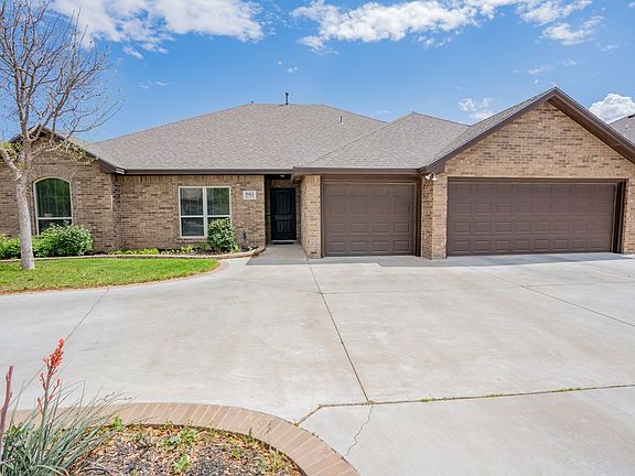 3rd image of 5913 Oak Creek Dr