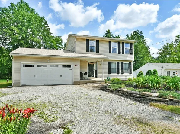 1534 Liberty Ave, Girard, OH 44420