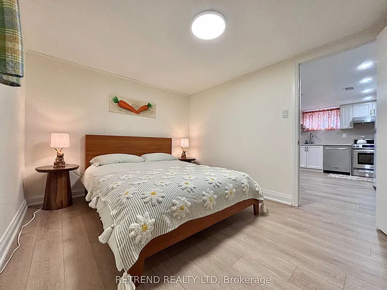 260 Ranee Ave #LOWER — Photo 9