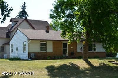 2nd image of 301 Bingham St