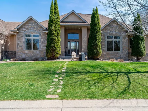 8916 Whispering Oaks Trl, Shakopee, MN 55379