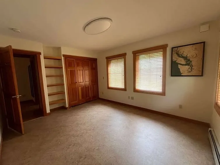 Saddle Dr — Photo 12