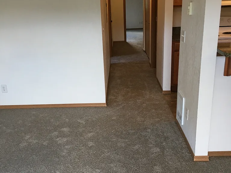 5747 Fallbrook Ln — Photo 28