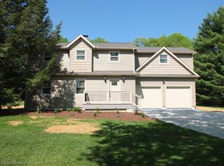 137 Horning Rd, Atwater, OH 44201