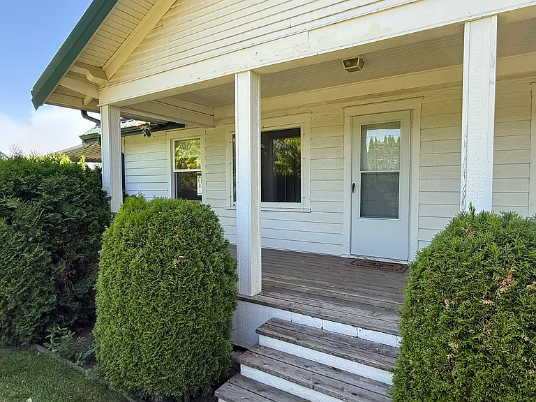 E Mount Spokane Park Dr — Photo 2