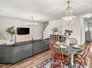 107 Chestnut St, Beaufort, SC 29906