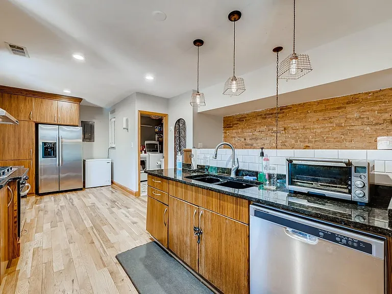 2200 E Baltimore St — Photo 17