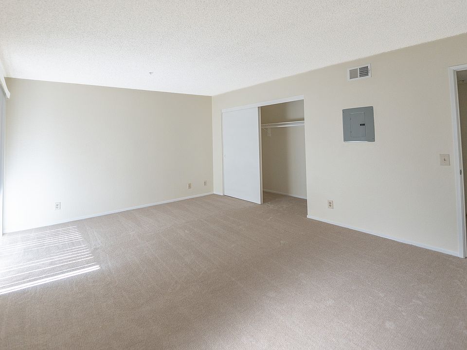 BEDROOM IN ACTUAL FORM