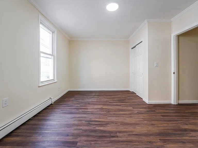 97 Saint Pauls Ave #1A — Photo 9