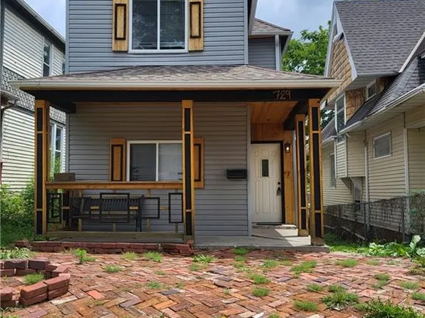 729 S 14th St, Saint Joseph, MO 64501