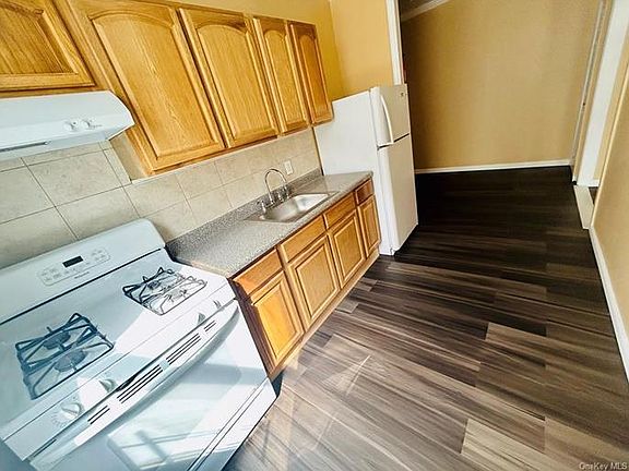 3rd image of 1119 Croes Ave