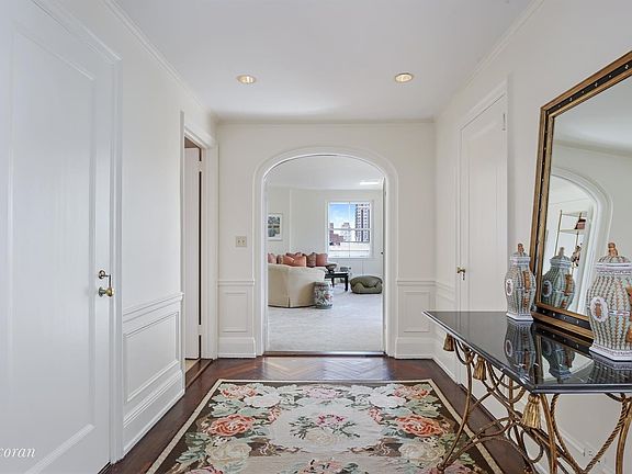 2nd image of 35 E 76th St #1708
