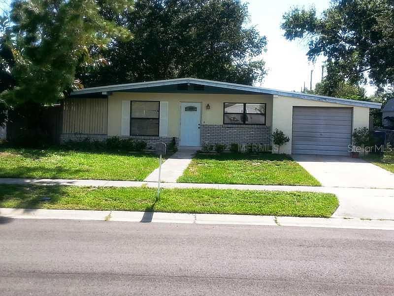1st image of 4303 Wallace Cir
