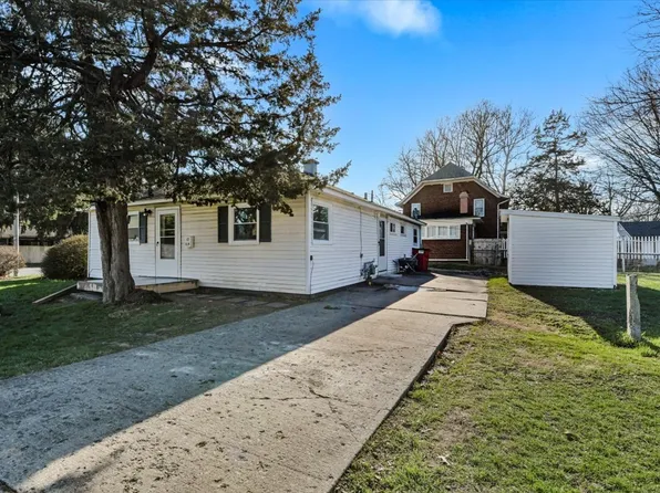 1302 W Springfield Ave, Champaign, IL 61821