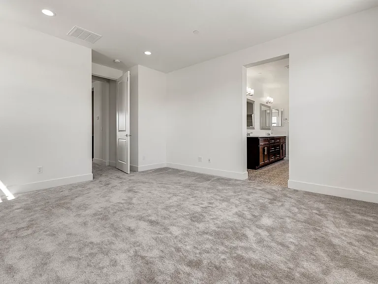 Master Bedroom - 2nd Floor
