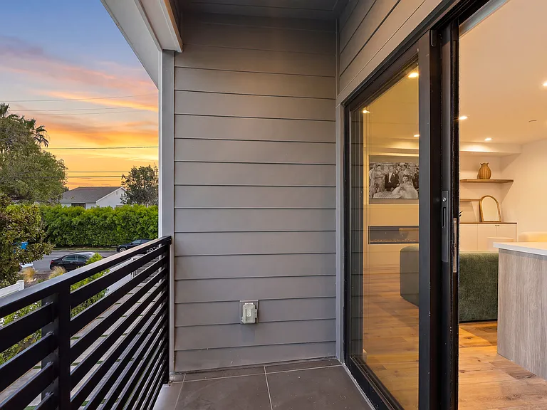 4805 Matilija Ave — Photo 29