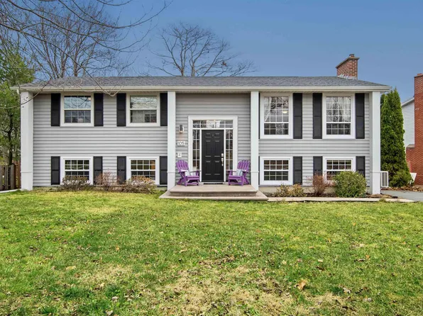 105 Flamingo Dr, Halifax, NS B3M 1T2
