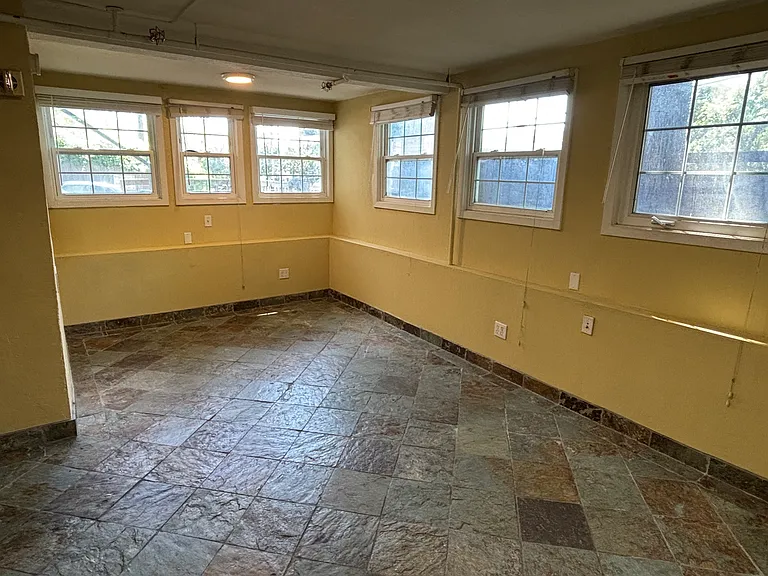 2421 Prospect St #1 — Photo 1