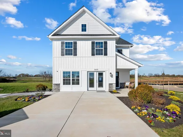 462 Woodgrain Ave, La Plata, MD 20646