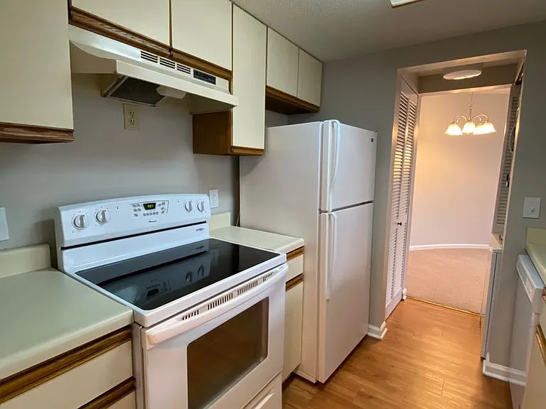 1100 Wheat St #404 — Photo 10