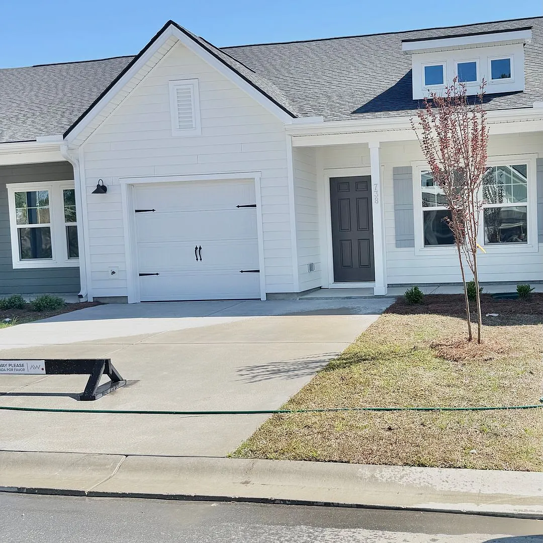 Rent Special- New Construction 3 Bed, 3 Bath Townhome — Photo 1