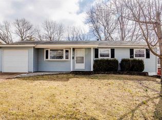 1110 Ramport Dr, Florissant, MO 63033