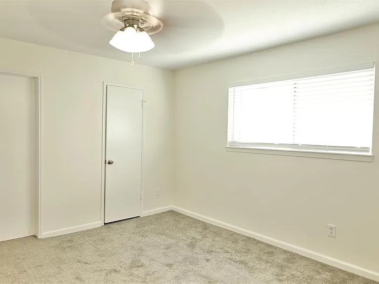 7918 Prestwood Dr #4 — Photo 22