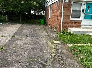1460 E 250th St, Euclid, OH 44117