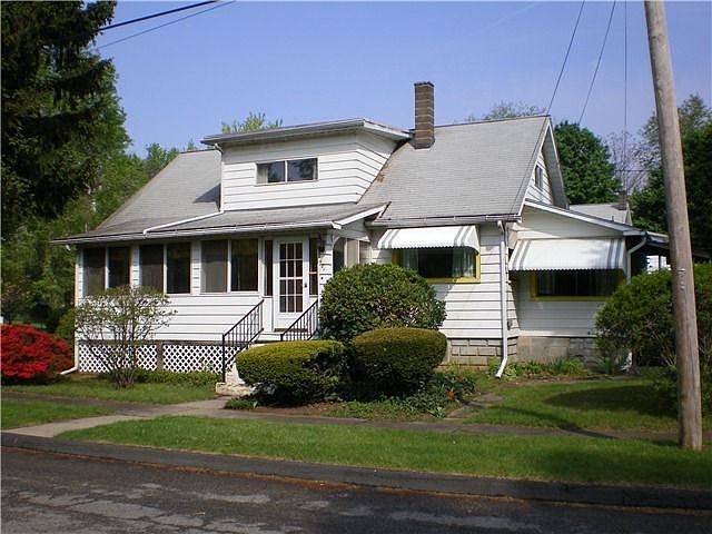 1st image of 601 E 2nd Ave