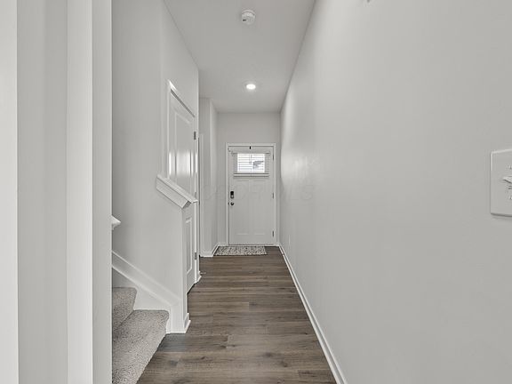 5th image of 706 Leslie Dr