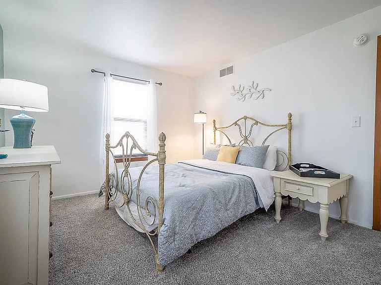 Dewberry - Bedroom 1
