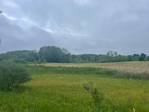 40200 10th Ave, Bloomingdale, MI 49026