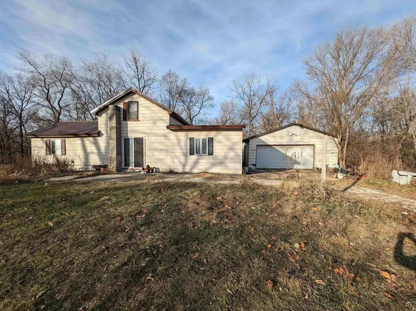 199 East St, Independence, IA 50644