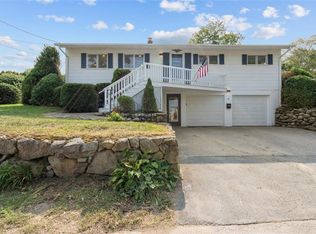 18 Mumford St, Coventry, RI 02816
