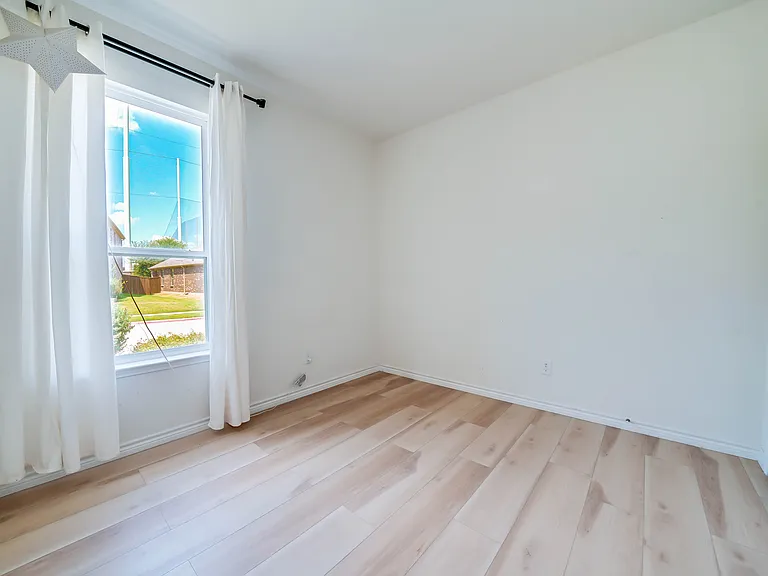 405 Club House Dr — Photo 17