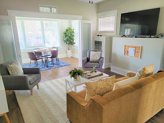 4th image of 2337 S Windsor St APT 2