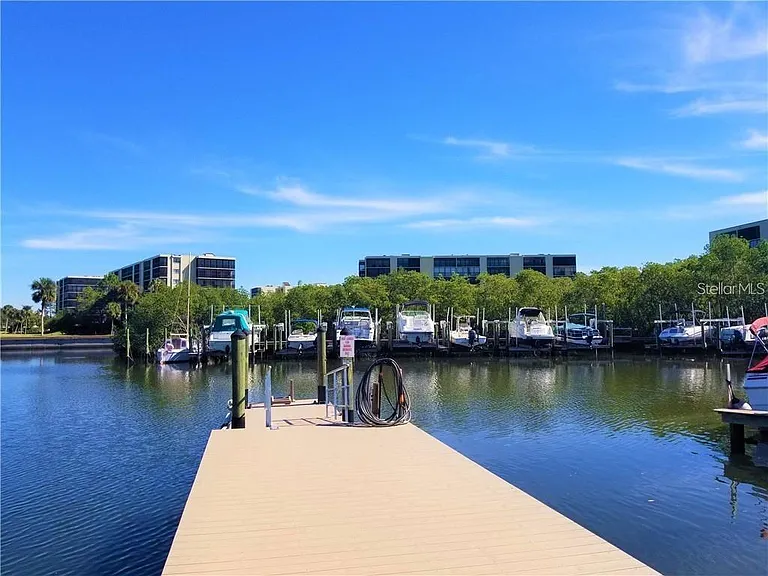 2700 Cove Cay Dr #1-6D — Photo 36