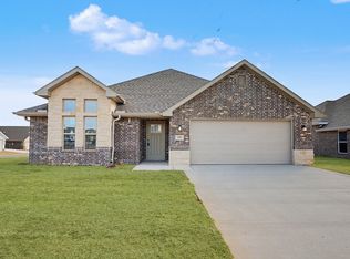 250 Ryker Rdg, Centerton, AR 72719