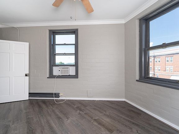 4th image of 3704 Decoursey Ave #3