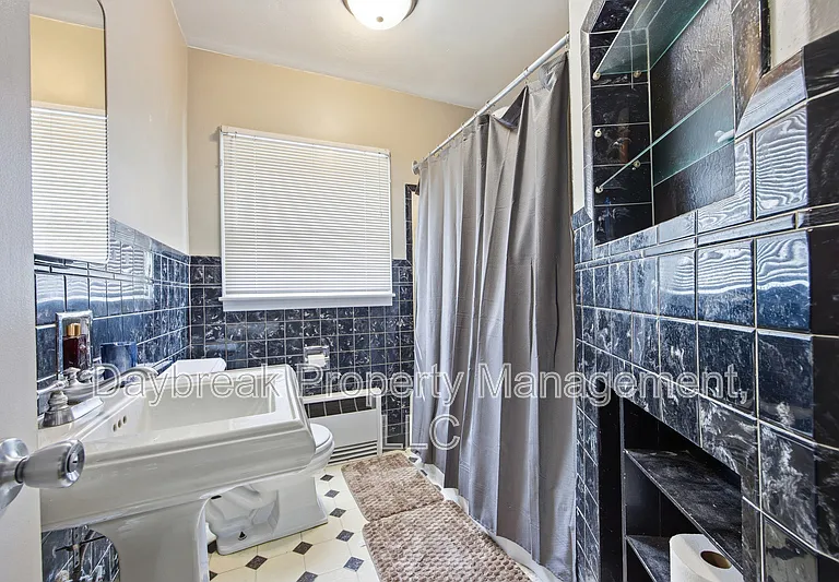1221 5th St S — Photo 13