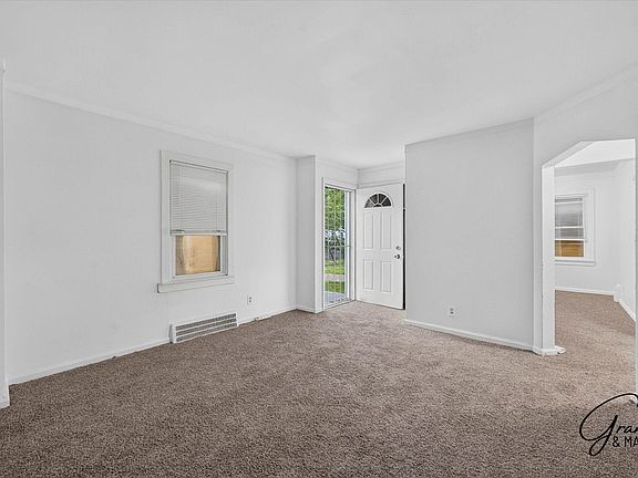 2nd image of 20101 Hickory St