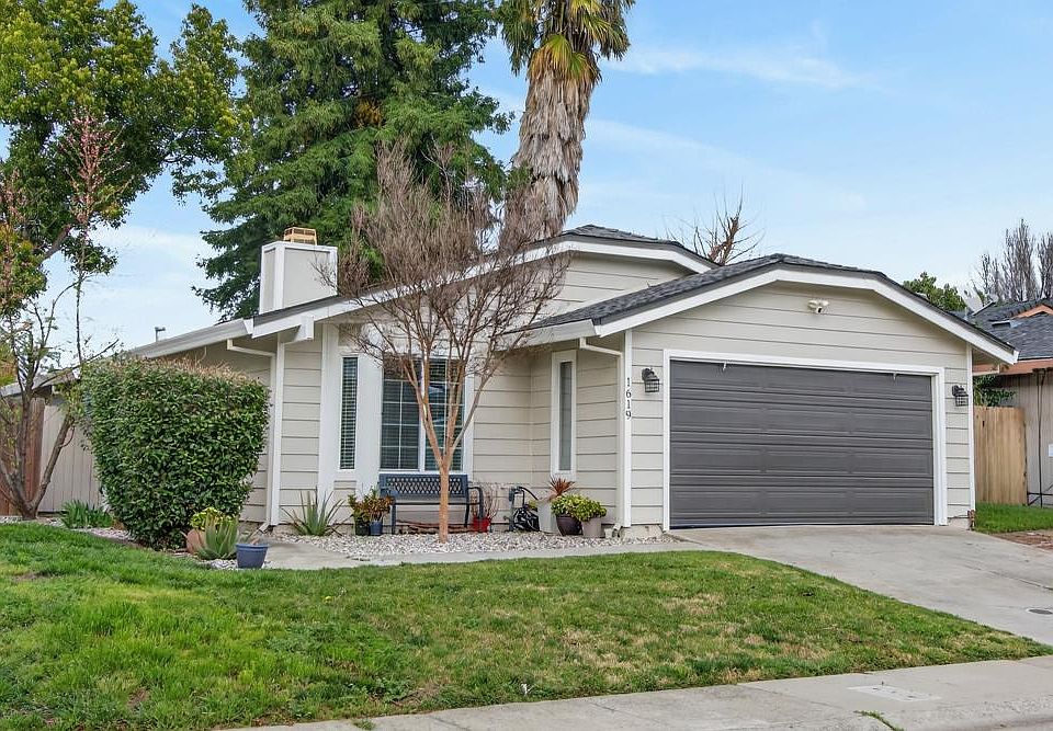 1st image of 1619 Vallarta Cir