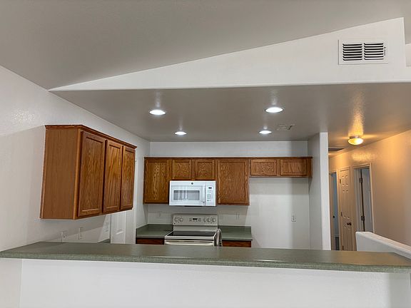 4th image of 3438 N Diamond St