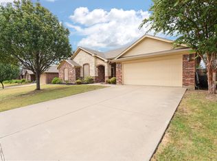 609 Jeffdale Dr, Burleson, TX 76028