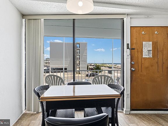 5th image of 1000 John F Kennedy Blvd #203