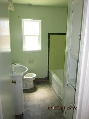 4th image of 4500 Santa Monica Ave