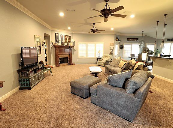 3rd image of 20 Laurel Valley Dr